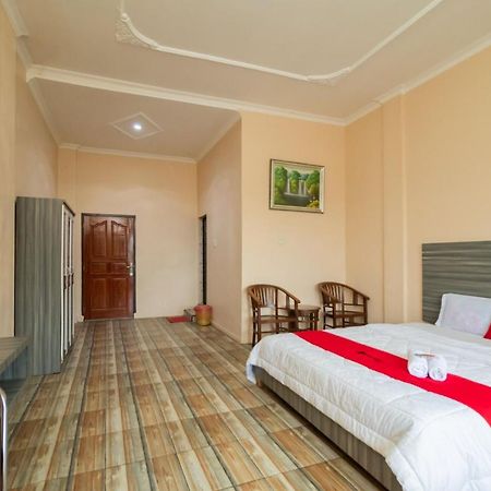 Reddoorz @ Pematangsiantar Otel Dış mekan fotoğraf