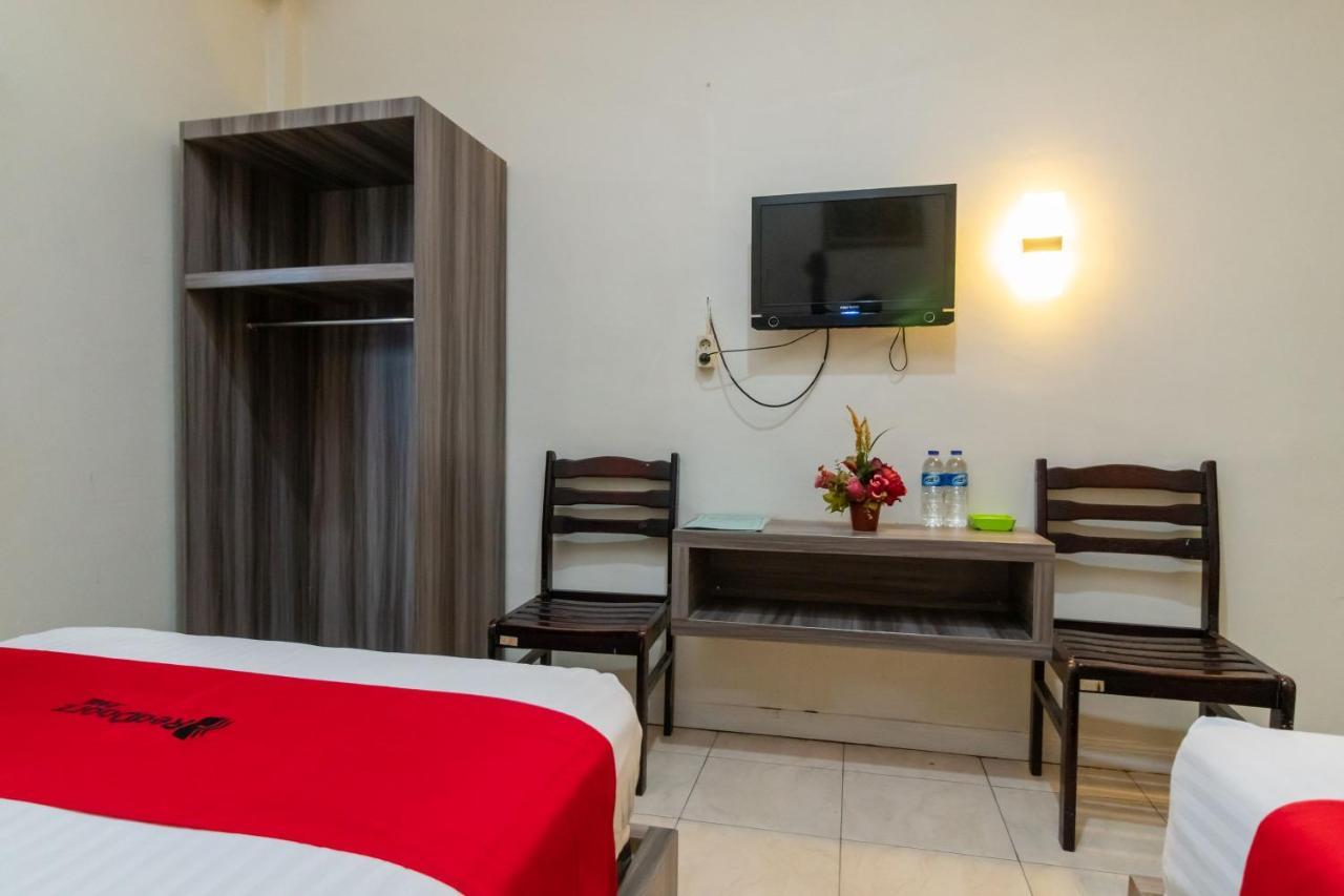 Reddoorz @ Pematangsiantar Otel Dış mekan fotoğraf