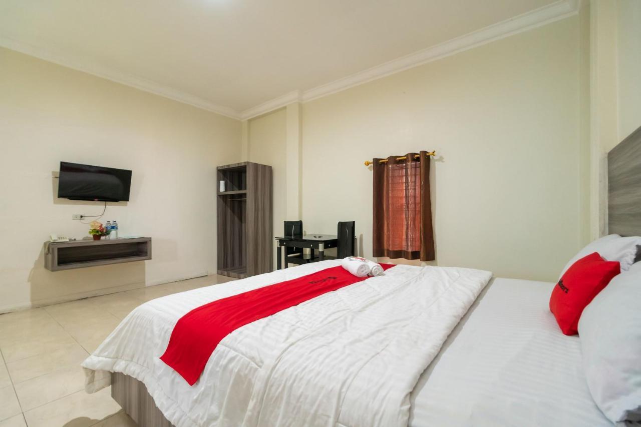 Reddoorz @ Pematangsiantar Otel Dış mekan fotoğraf