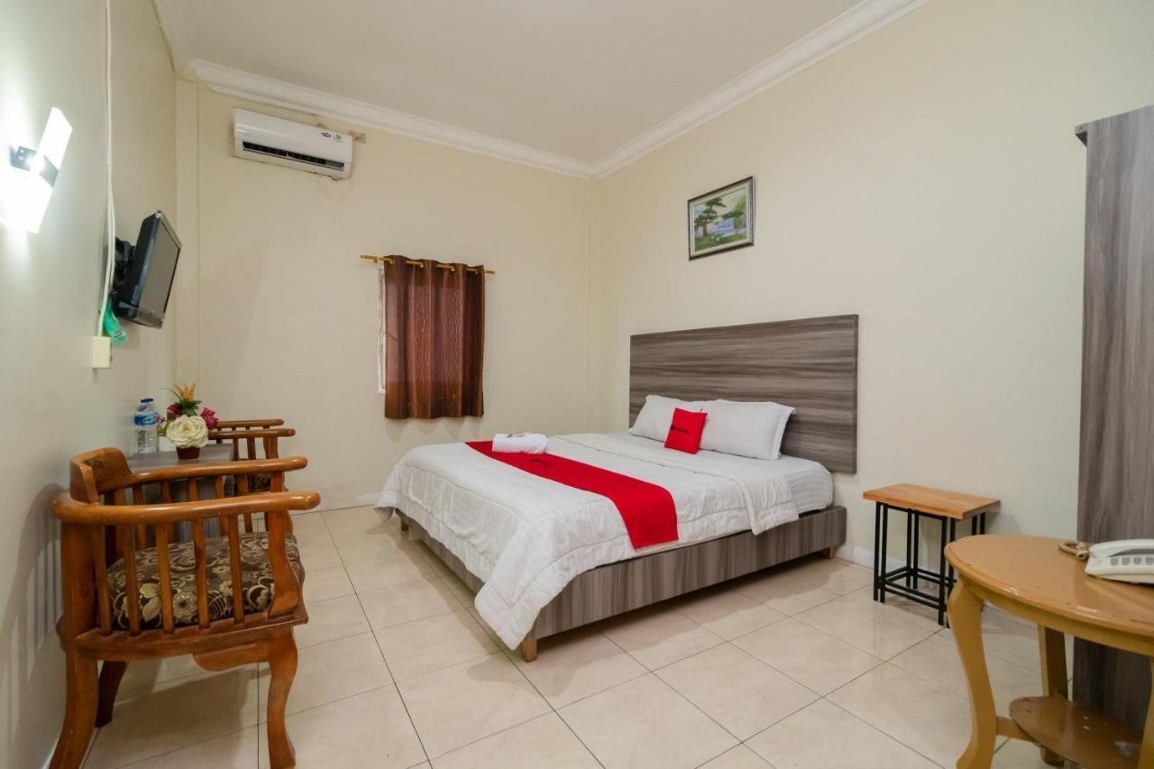 Reddoorz @ Pematangsiantar Otel Dış mekan fotoğraf