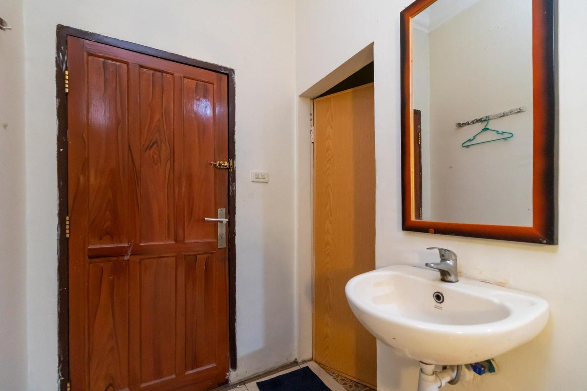 Reddoorz @ Pematangsiantar Otel Dış mekan fotoğraf