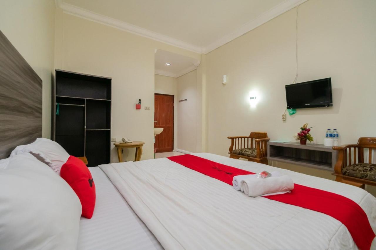 Reddoorz @ Pematangsiantar Otel Dış mekan fotoğraf