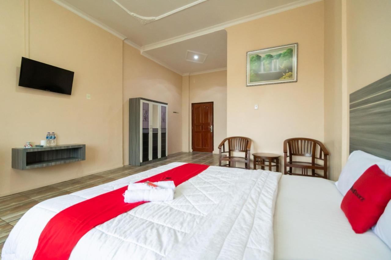 Reddoorz @ Pematangsiantar Otel Dış mekan fotoğraf