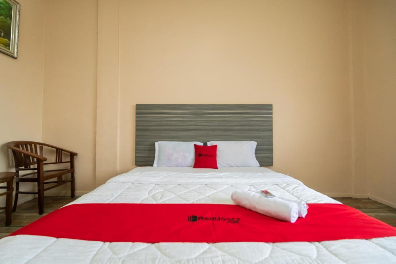 Reddoorz @ Pematangsiantar Otel Dış mekan fotoğraf