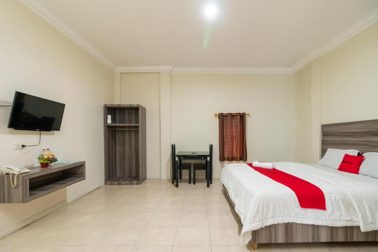 Reddoorz @ Pematangsiantar Otel Dış mekan fotoğraf