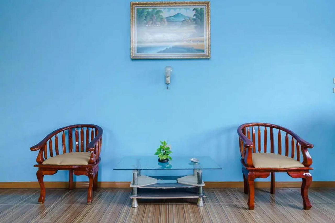 Reddoorz @ Pematangsiantar Otel Dış mekan fotoğraf