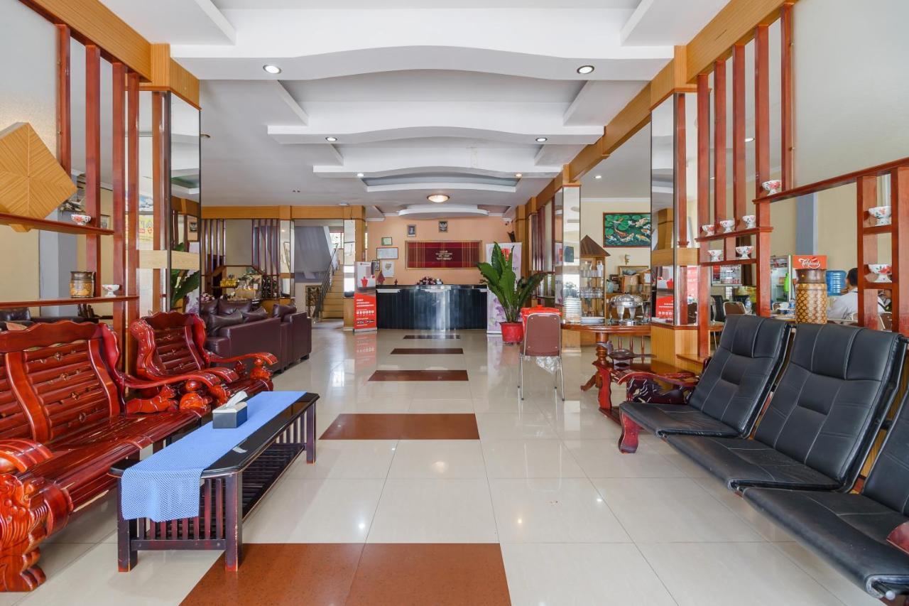Reddoorz @ Pematangsiantar Otel Dış mekan fotoğraf
